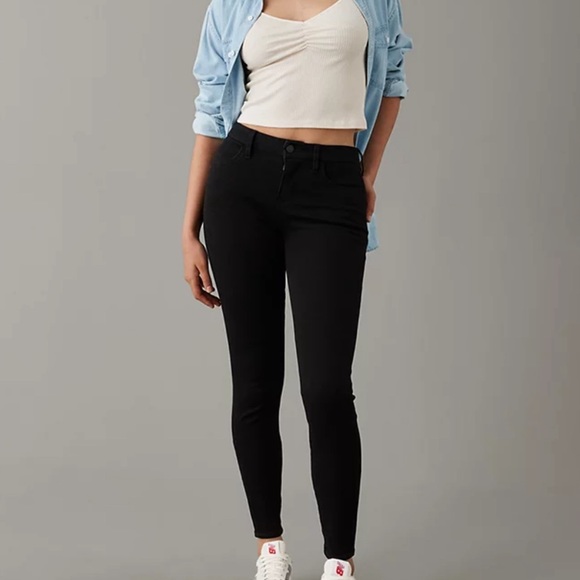 American Eagle Dream Curvy High-Waisted Jegging - Picture 1 of 11